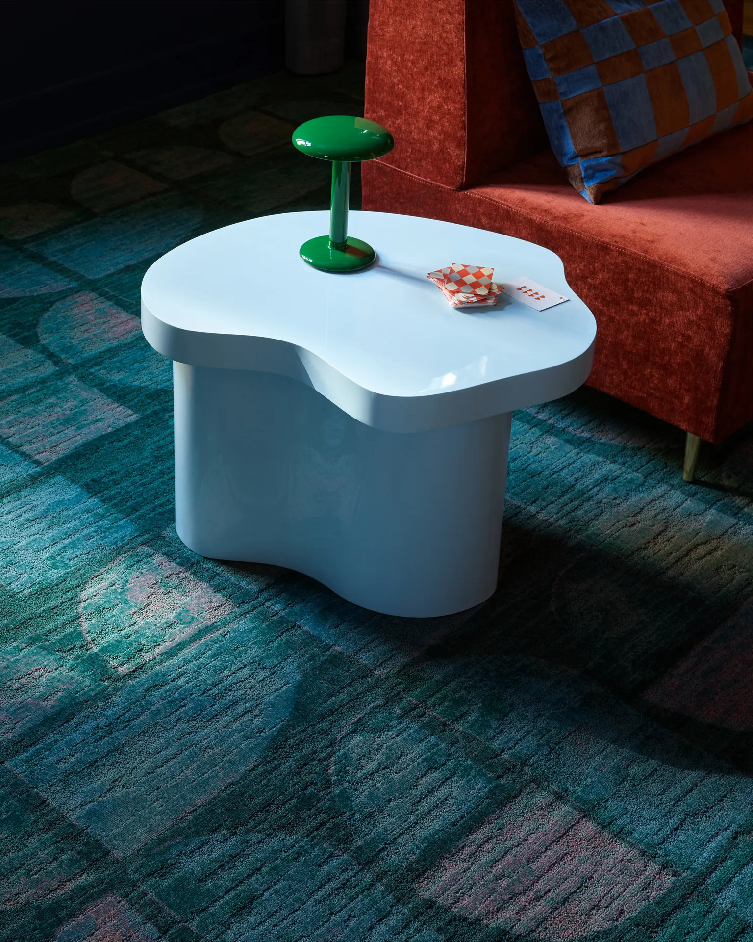 Gekleurd tapijt van Ege Carpets in woonkamer